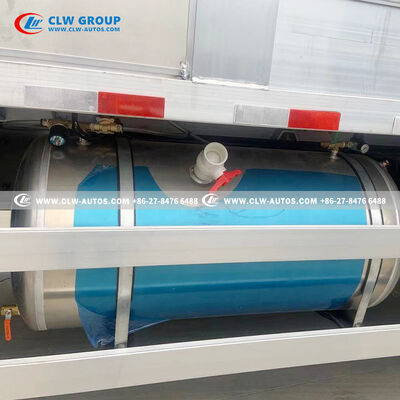 3-Axle Hydraulic Livestock Trailer with 36 Fans and Triple Decks for Superior Animal Transport