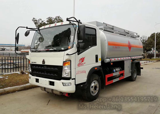 Sinotruk HOWO 4X2 116HP 4cbm 5cbm Refueler Truck With Dispenser